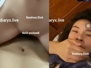 Xuất ngập cô bé vẫn đút cục thịt vào bướm em chơi thêm