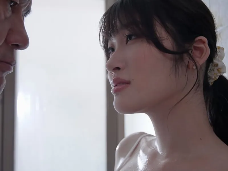 ông chồng bỏ bê, bà xã được ông chú giúp thỏa mãn cơn nứng lồn lồn